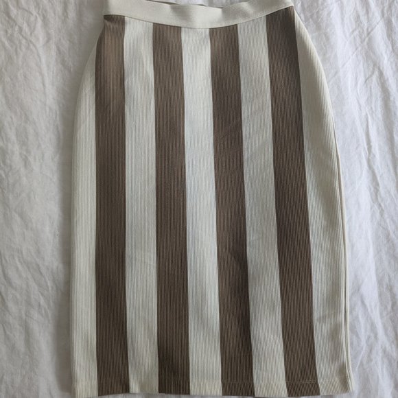 Club Monaco Pencil Skirt - Size S/P - Picture 2 of 5